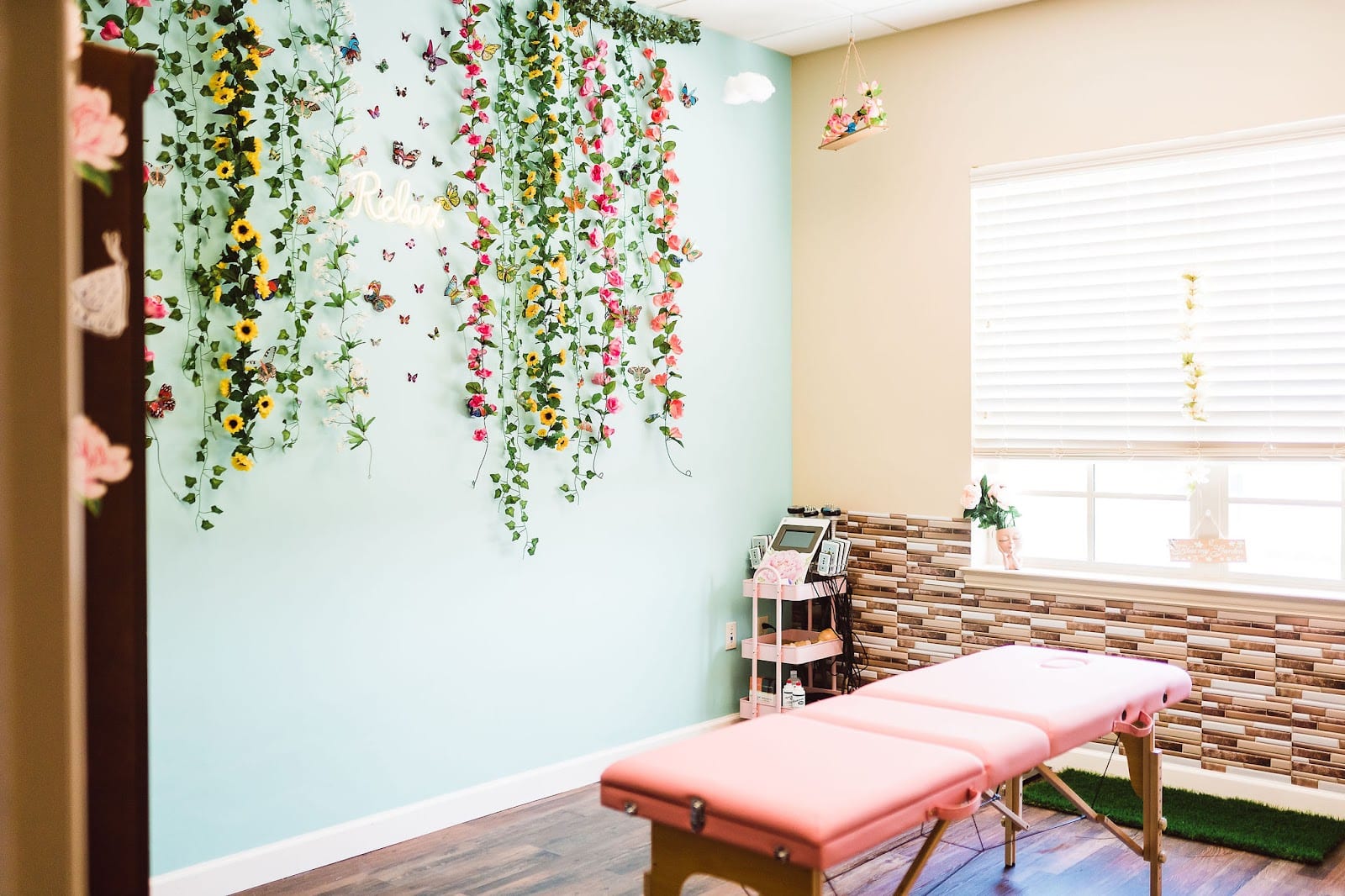 dé Beauty Spa LLC | Esthetics, Body Contouring & Massage specialist