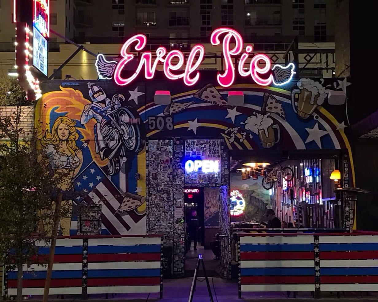 Evel Pie