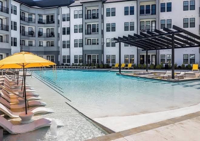 Landing | Amazing 2BD, Gym, Courtyard, photo 3