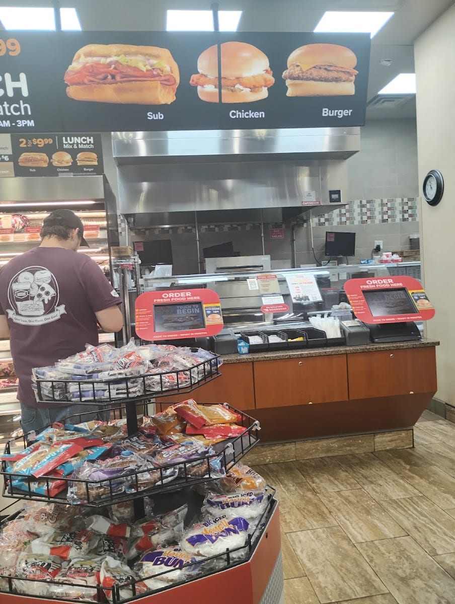 Elmo's Pizza & Subs, photo 2