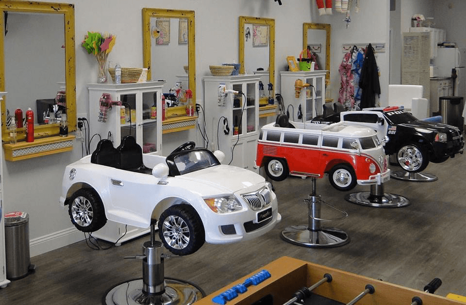 Knots Salon
