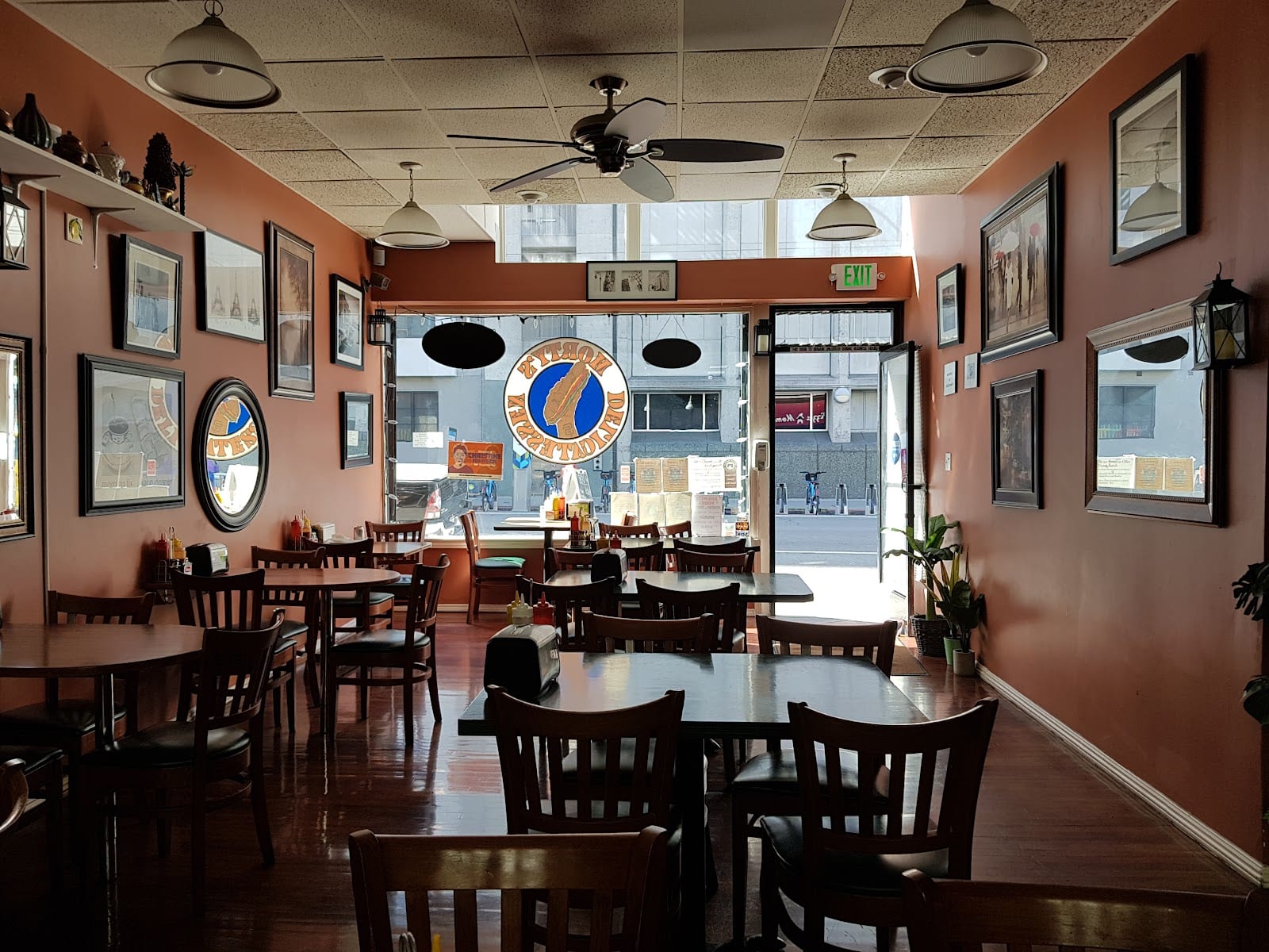 Morty's Delicatessen, photo 2