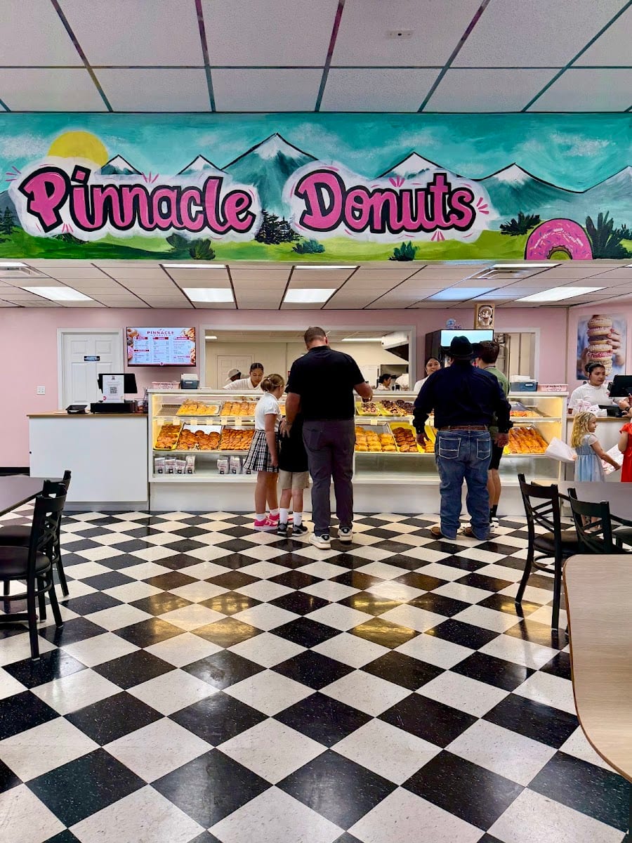 Pinnacle Donuts