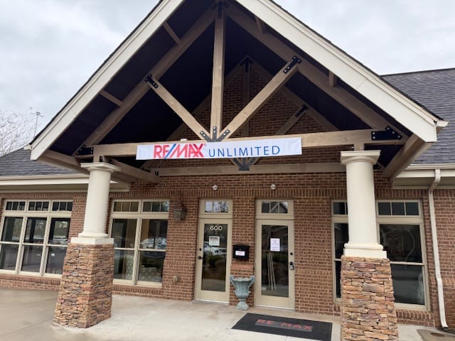RE/MAX Unlimited