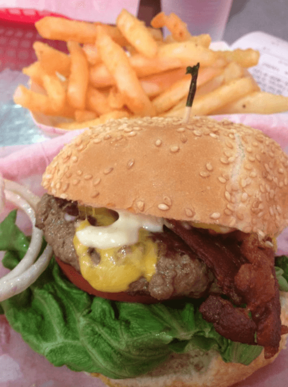 Pearl's Deluxe Phatburgers