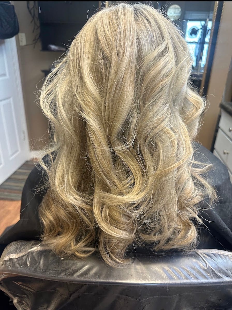 Jimzac Salon, photo 2