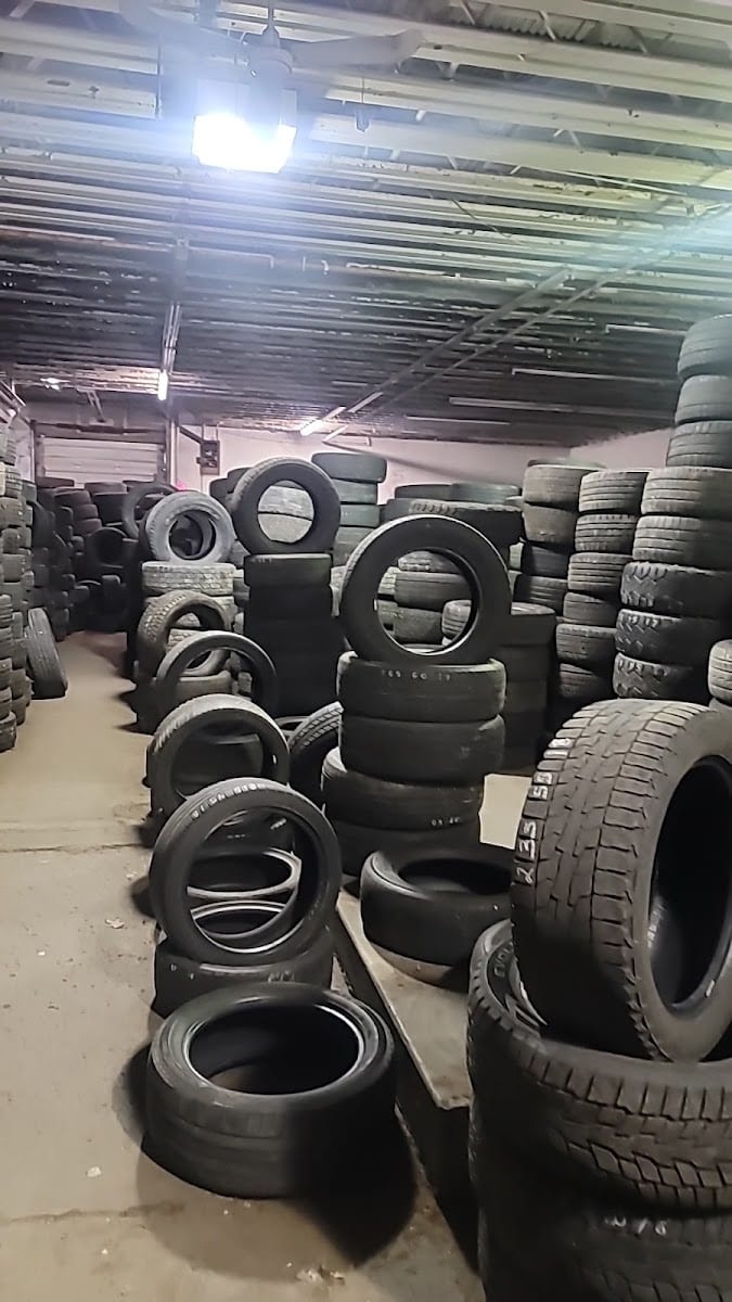 Tire Kings, photo 2