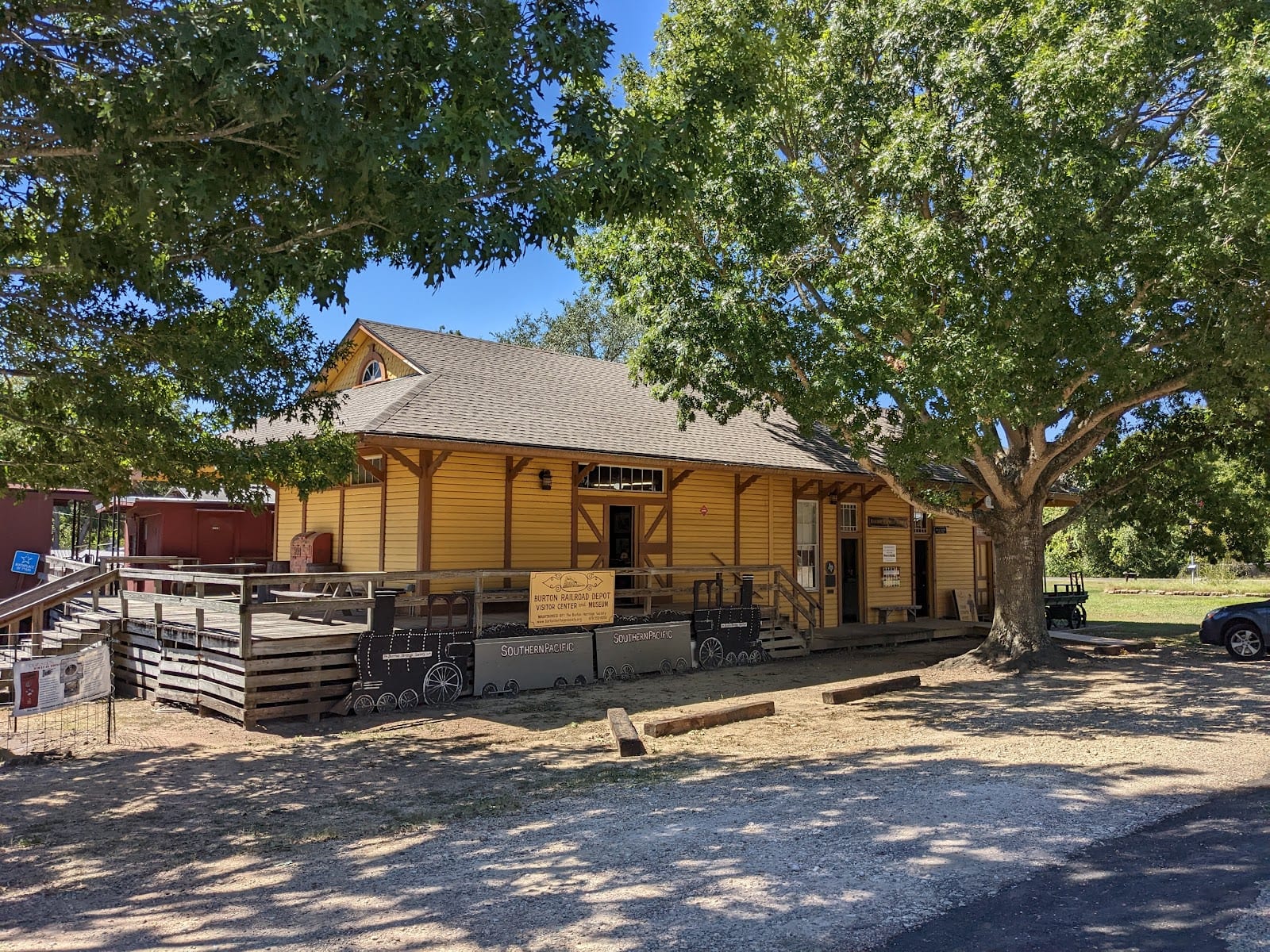 Burton Railroad Depot & Museum, photo 2