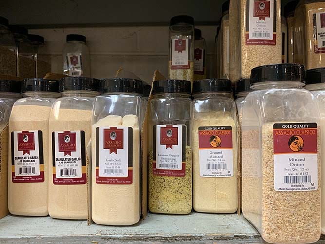 Olindo's Cash and Carry, photo 4