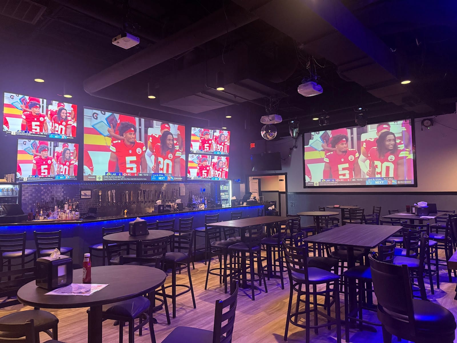 Main Social Sports bar & Lounge, photo 2