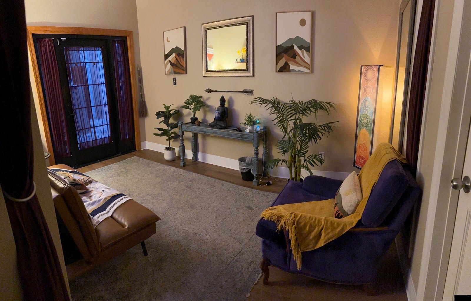 OLD TOWN MASSAGE, photo 2