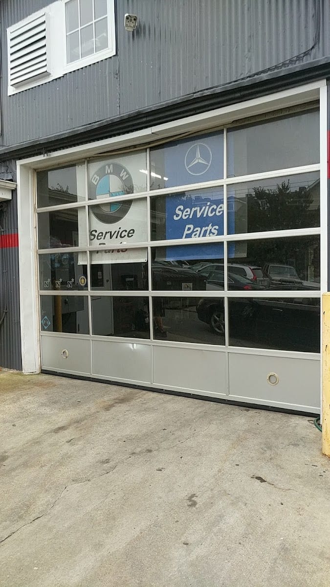 Redds Automotive, photo 3