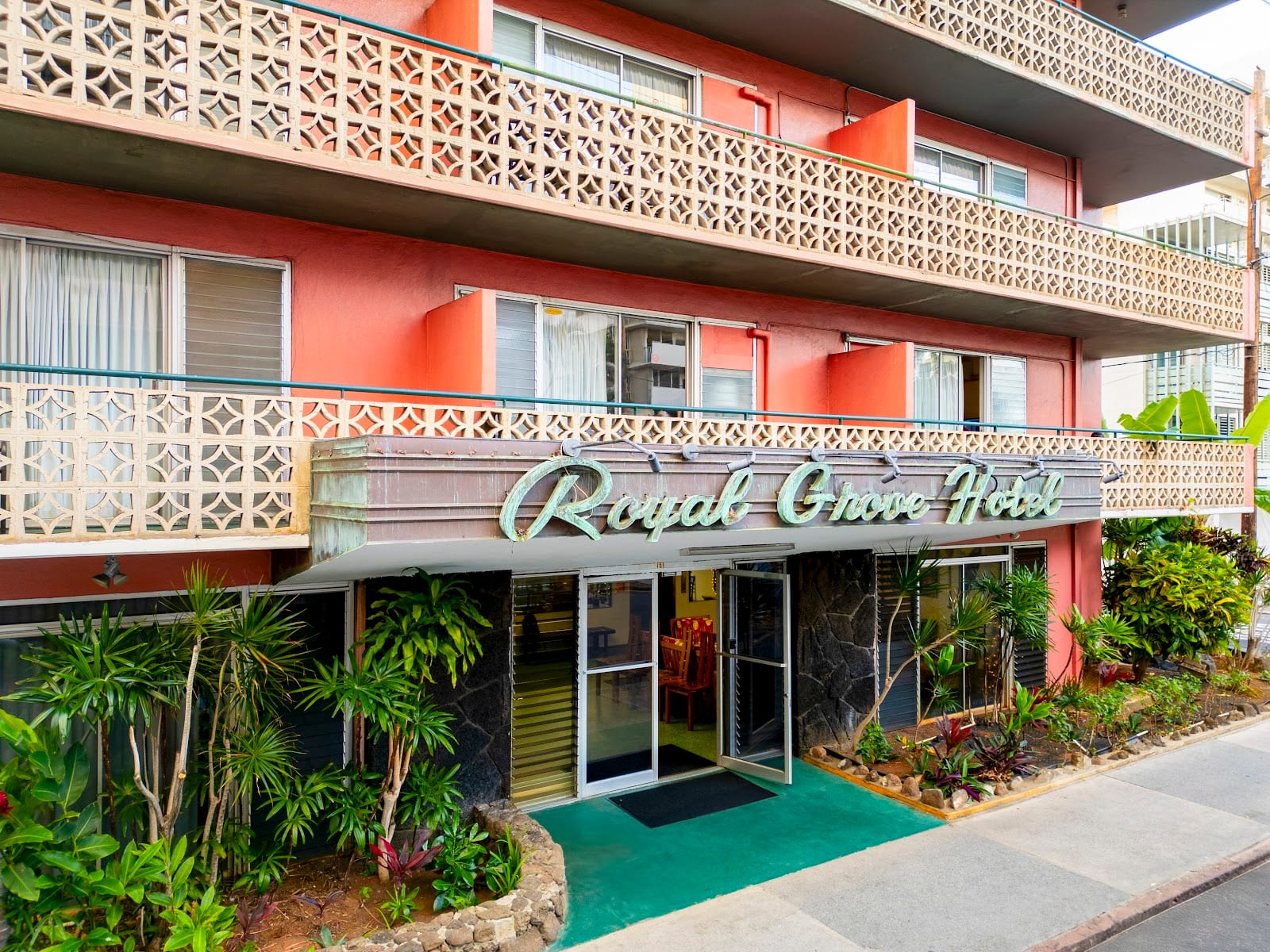VlVE HOTEL WAIKIKI