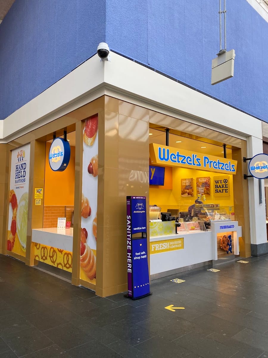 Wetzel's Pretzels, photo 2
