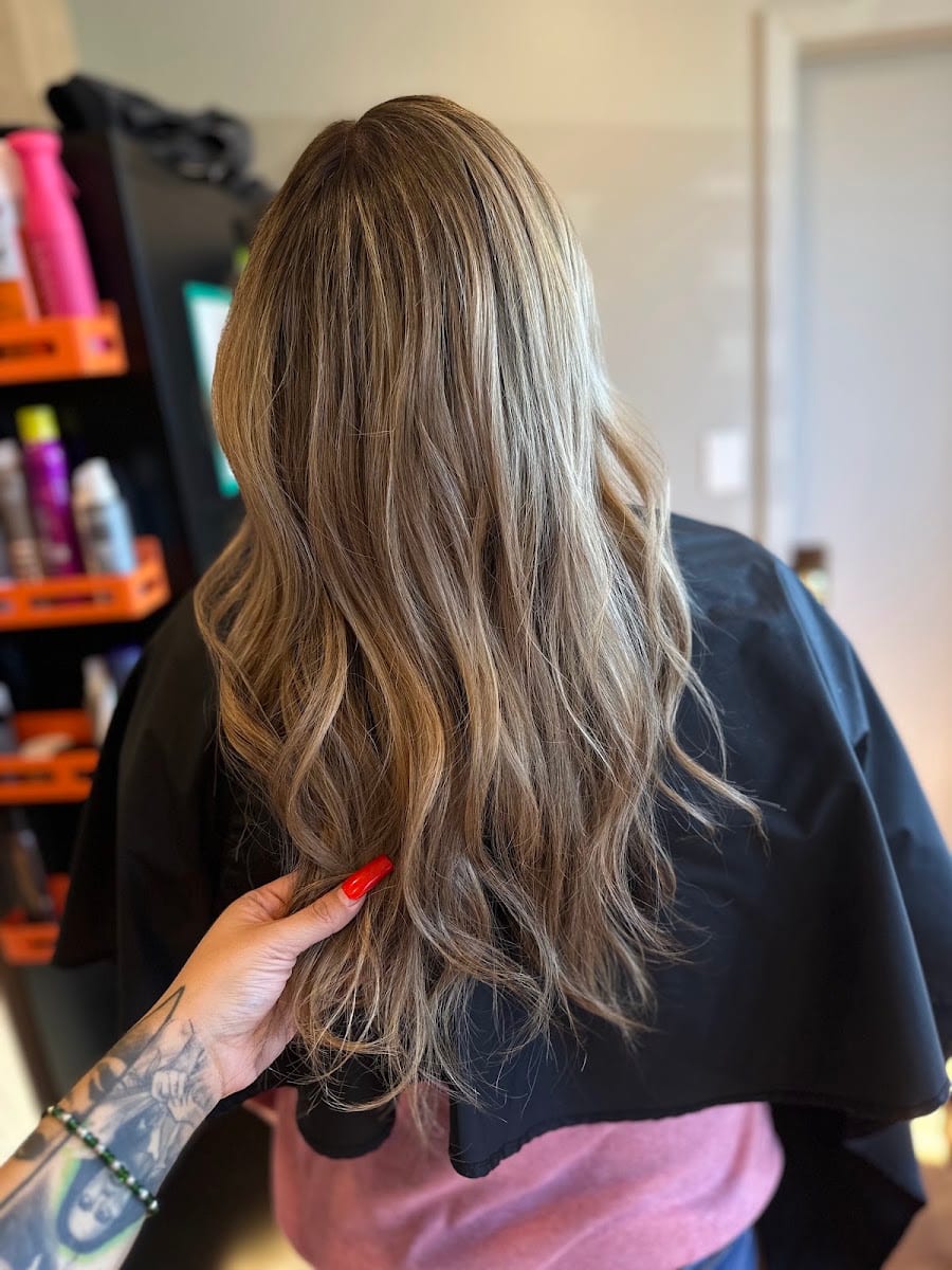 Jenn Aleman Hair, photo 3