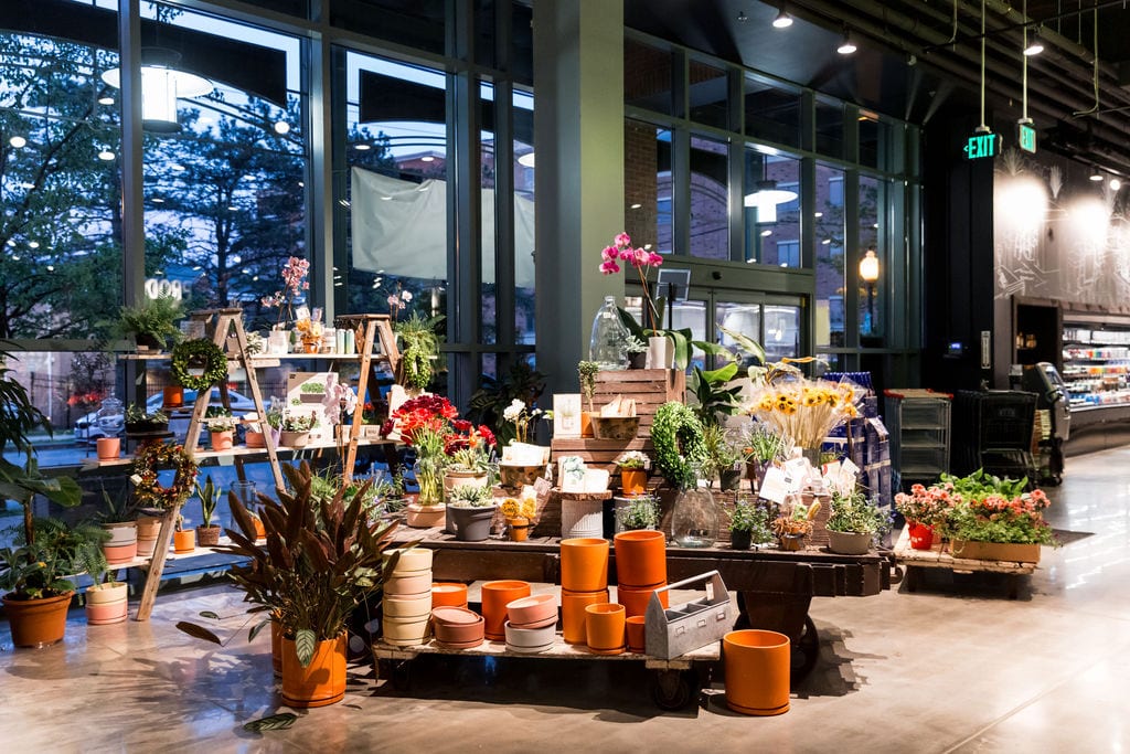 Franklin Square Market, Restaurant & Bar