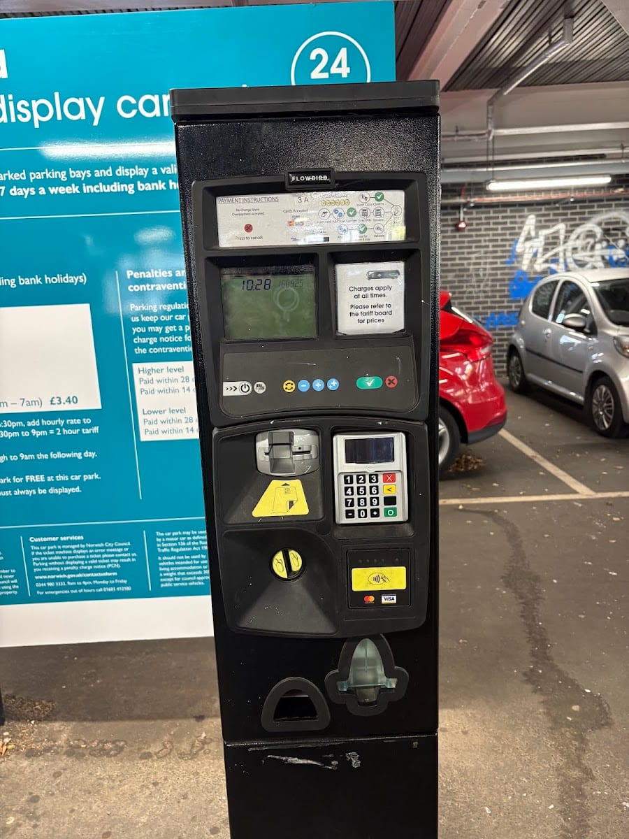 Barn Road Car Park, photo 2