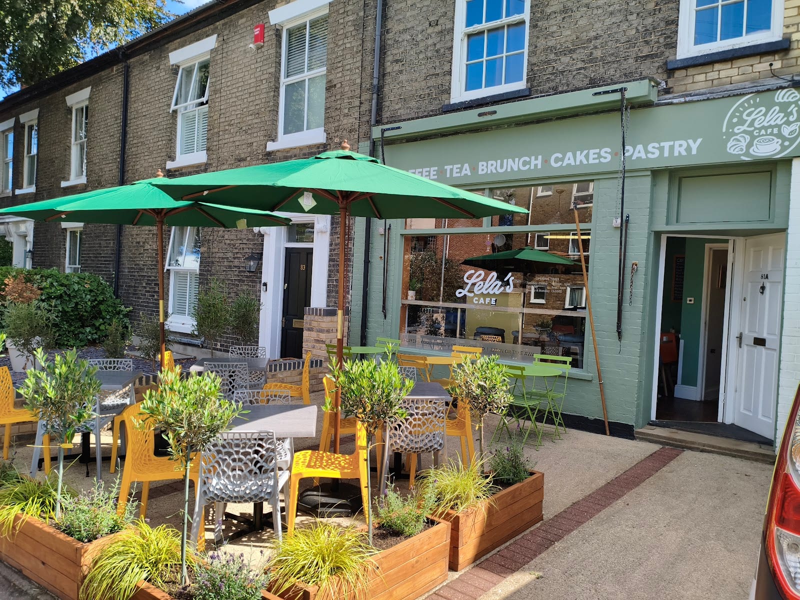 Lela’s Café