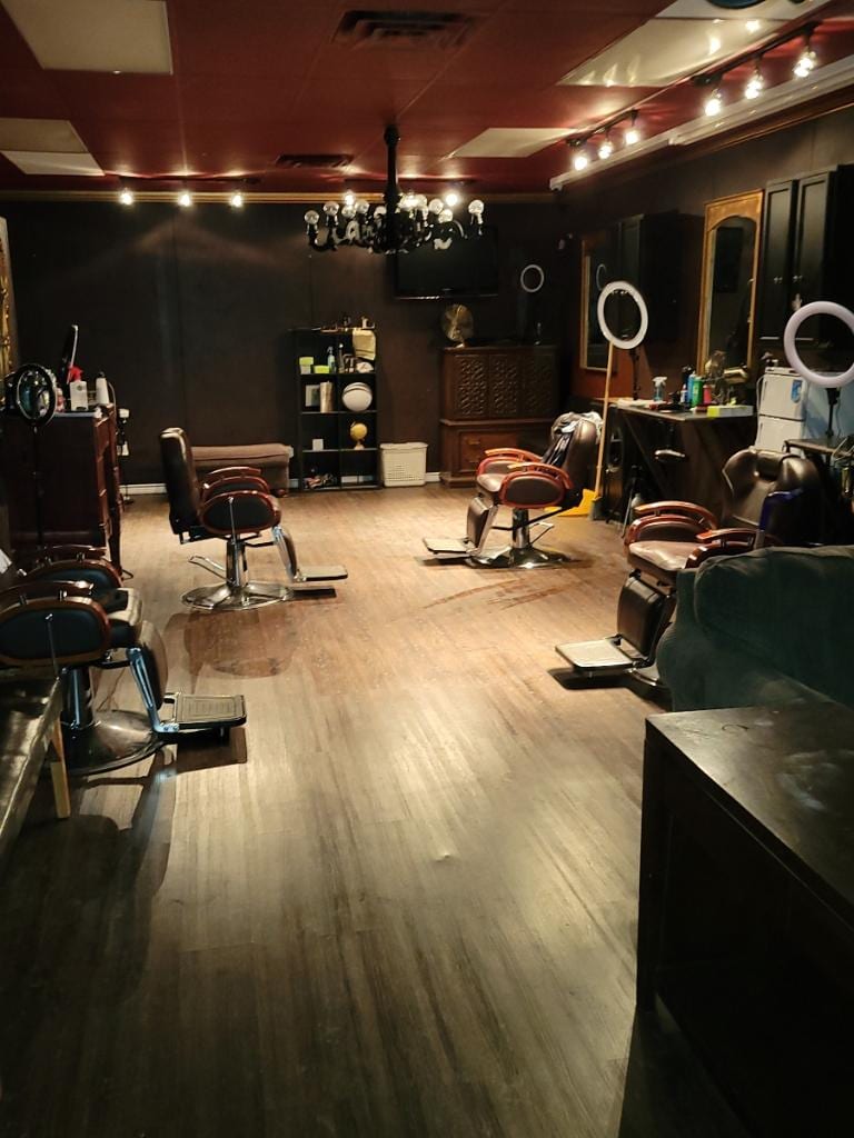 Gentlemen’s Grooming Parlor