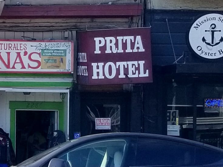 Crystal Hotel, photo 3