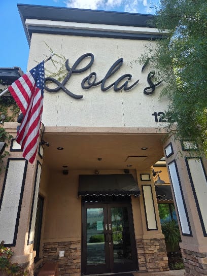 Lola's