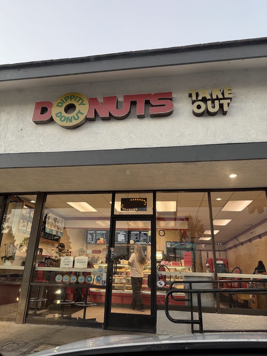 Dippity Donuts