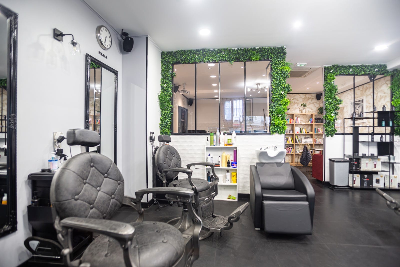 Cabeleira Barbershop & Concept Store