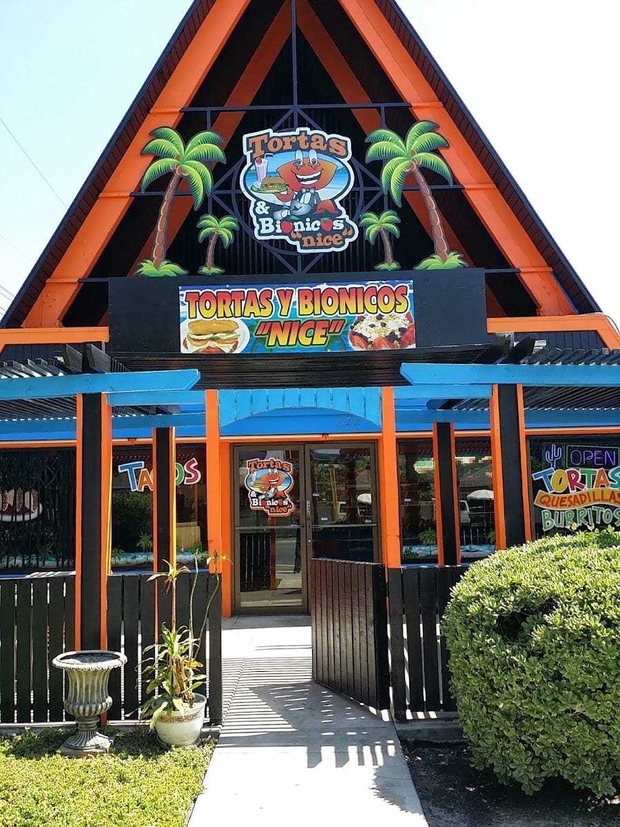 Tortas y Bionicos "Nice" Santa Ana, photo 2