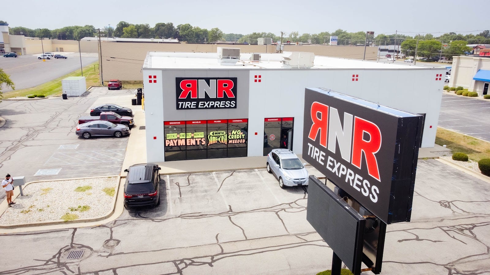 RNR Tire Express (Anderson, IN)