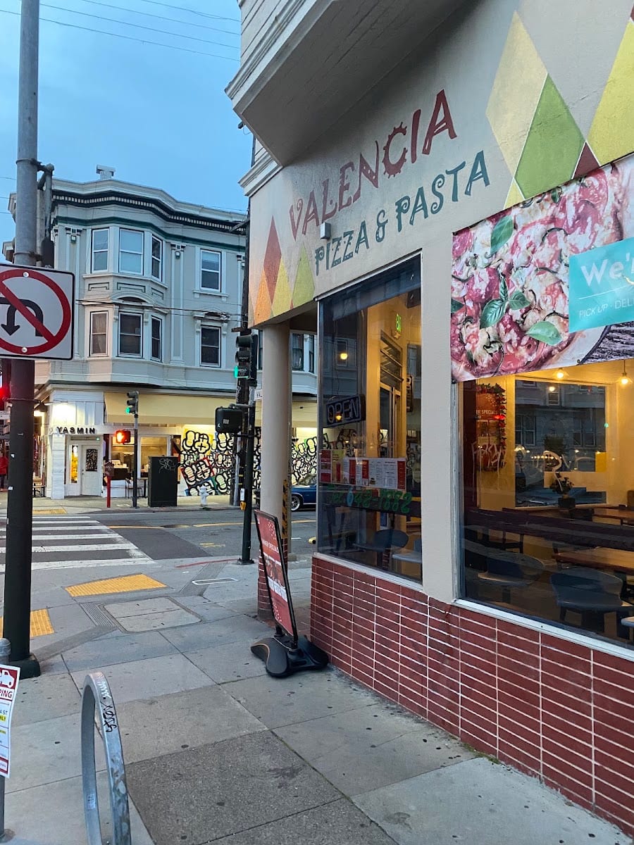 Valencia Pizza & Pasta, photo 2