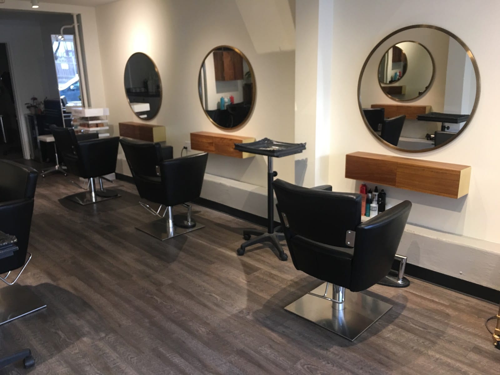 Salon Nuna