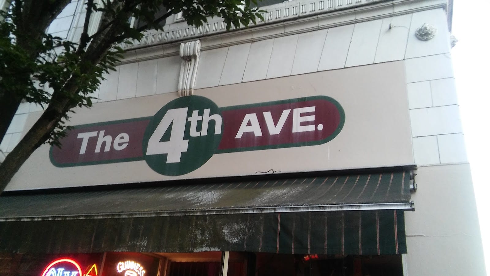 4th Ave Tavern