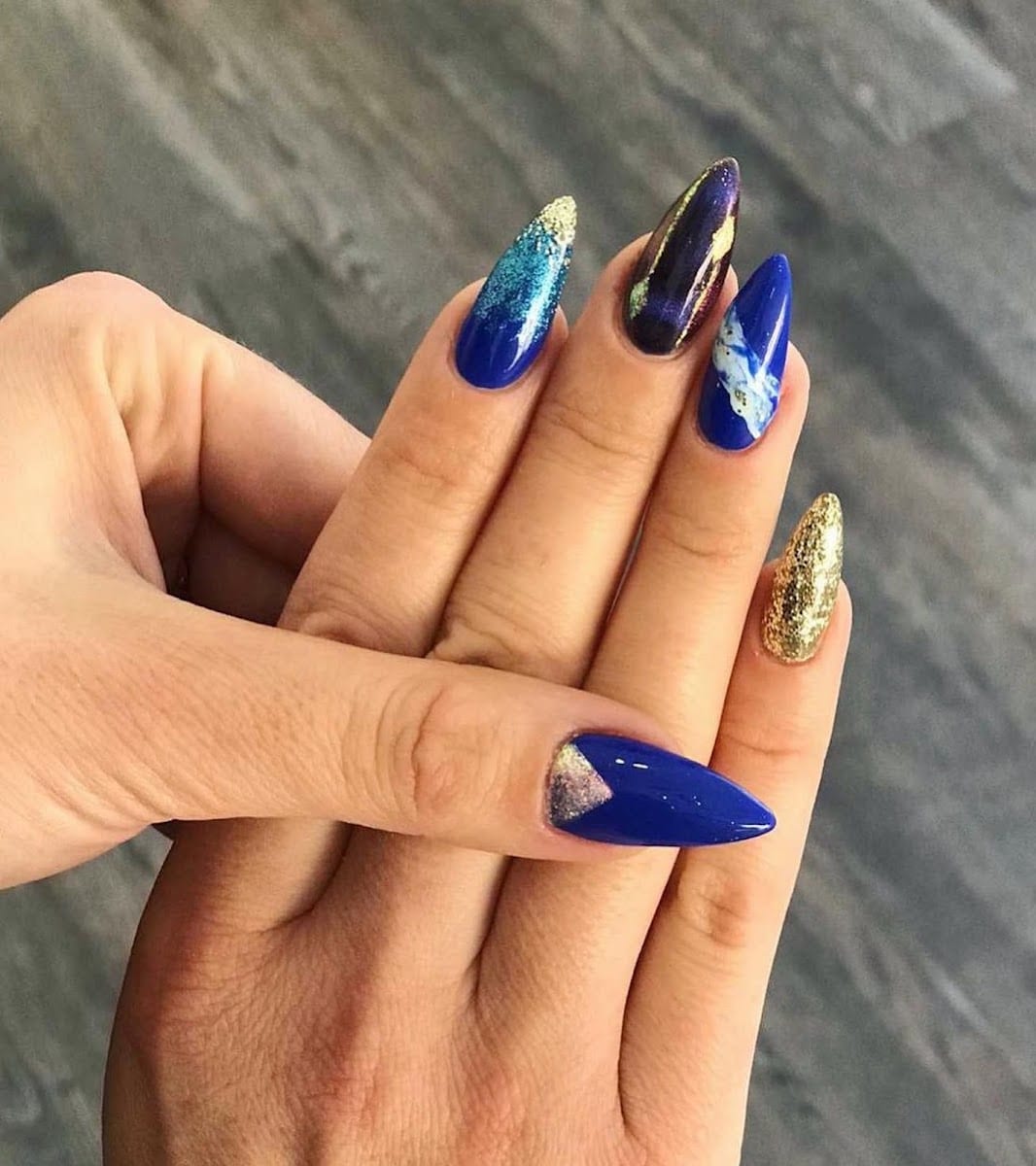 Maniboo Nails