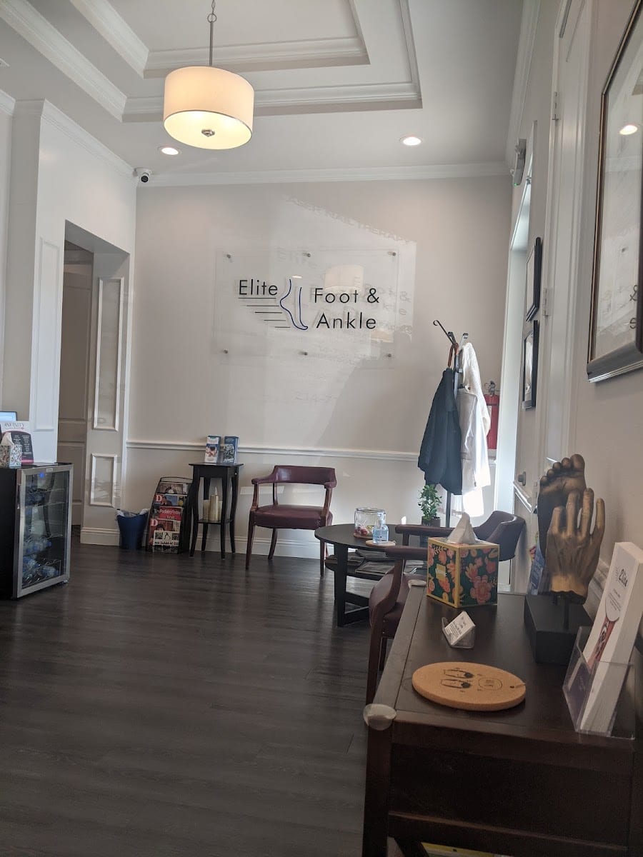 Back and Neck Care Center of Northwest Dallas