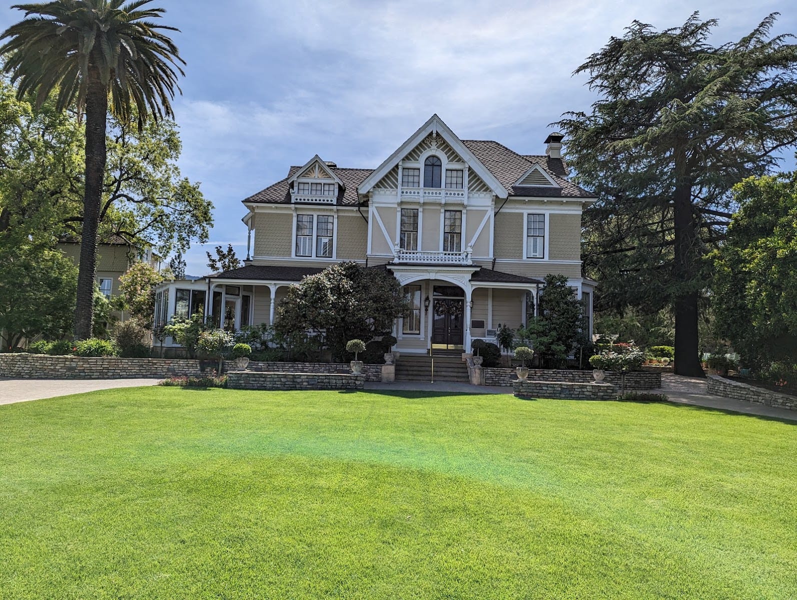 Sutter Home Inn