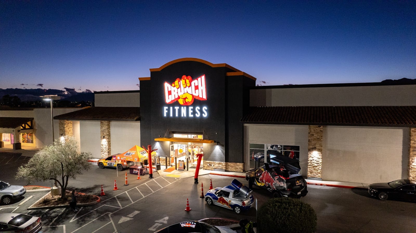 Crunch Fitness - Rainbow, photo 4