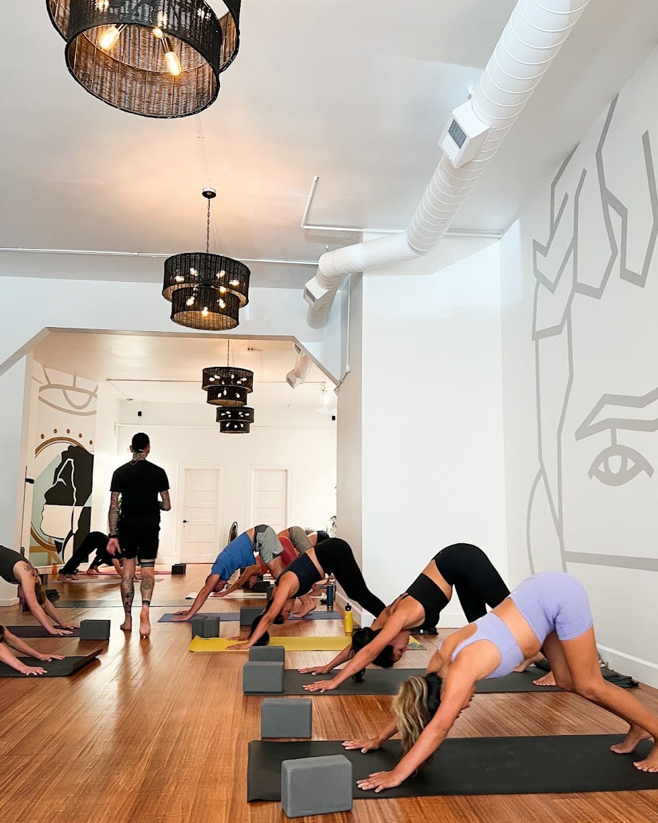 HAUM STUDIOS - HAIGHT ASHBURY