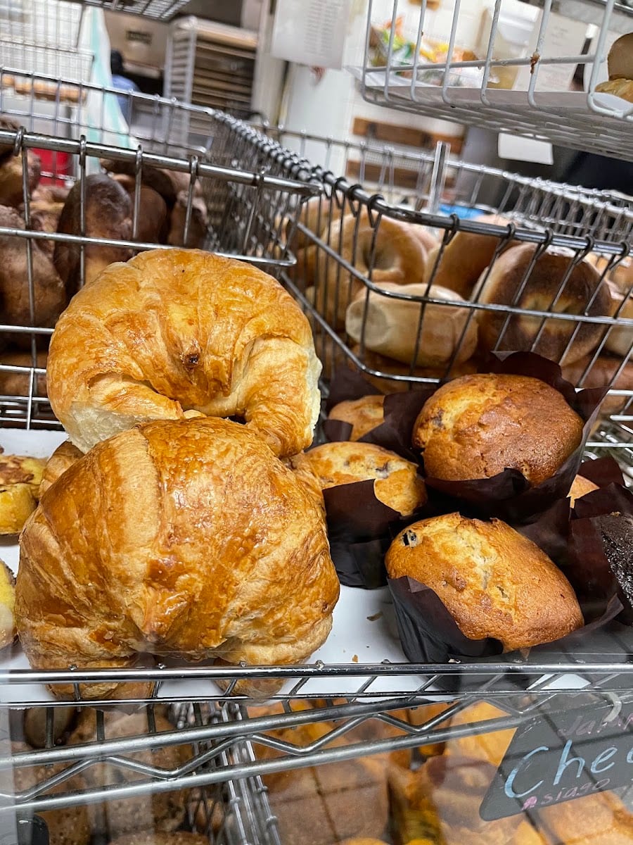 Brooklyn Bagel Bakery & Deli