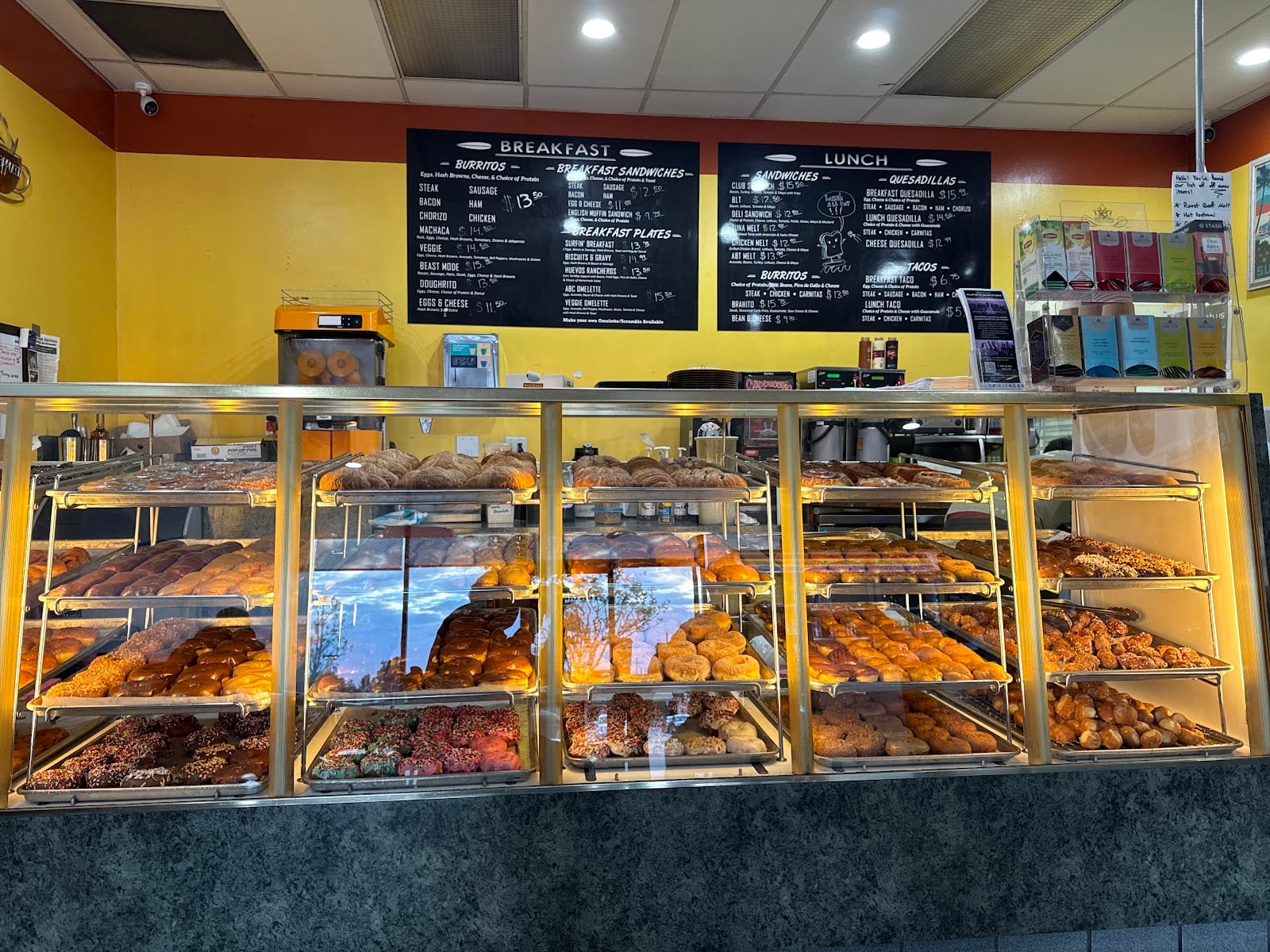 Surfin Donuts, photo 3