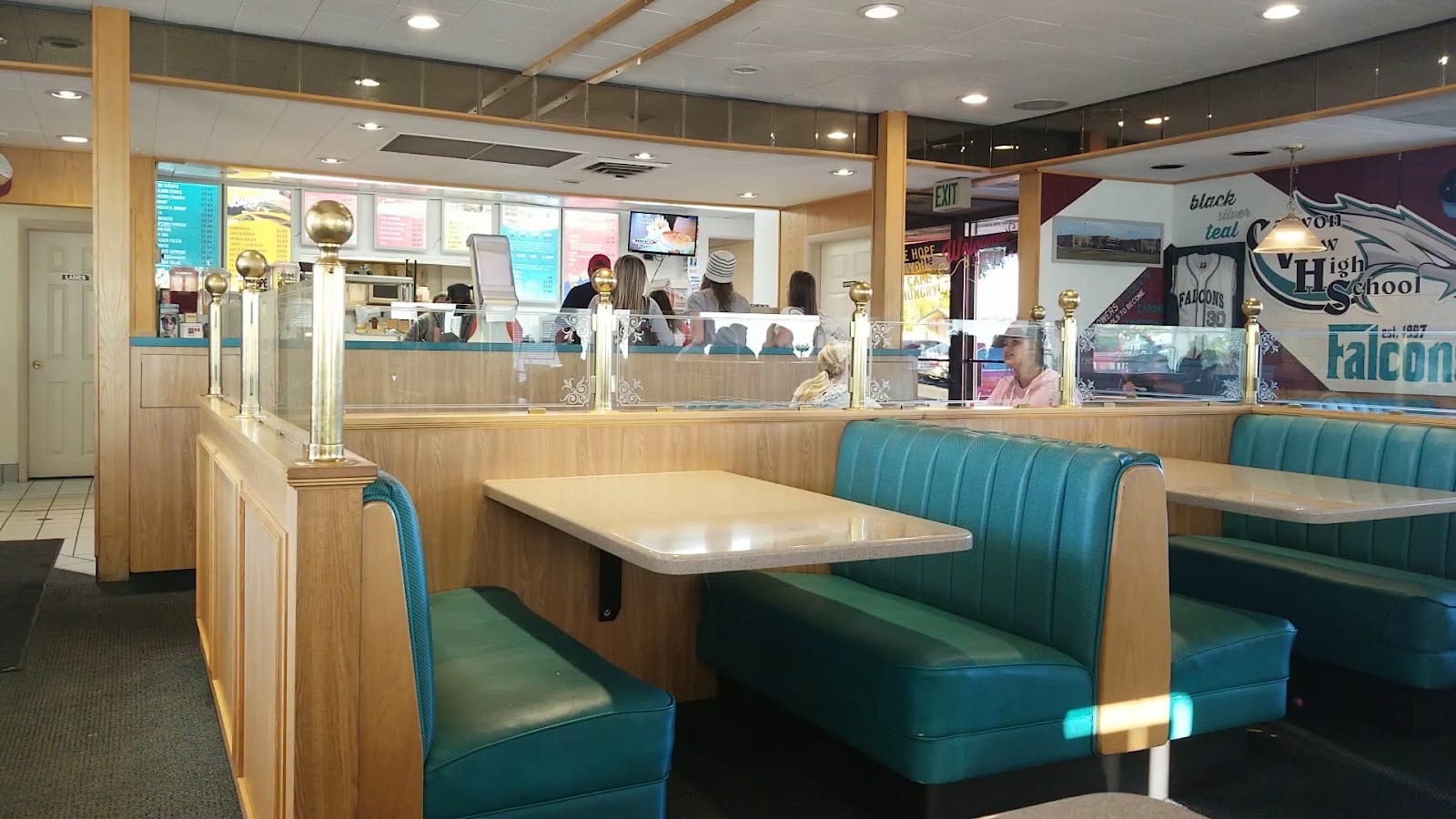 Brad's Food Hut, photo 3