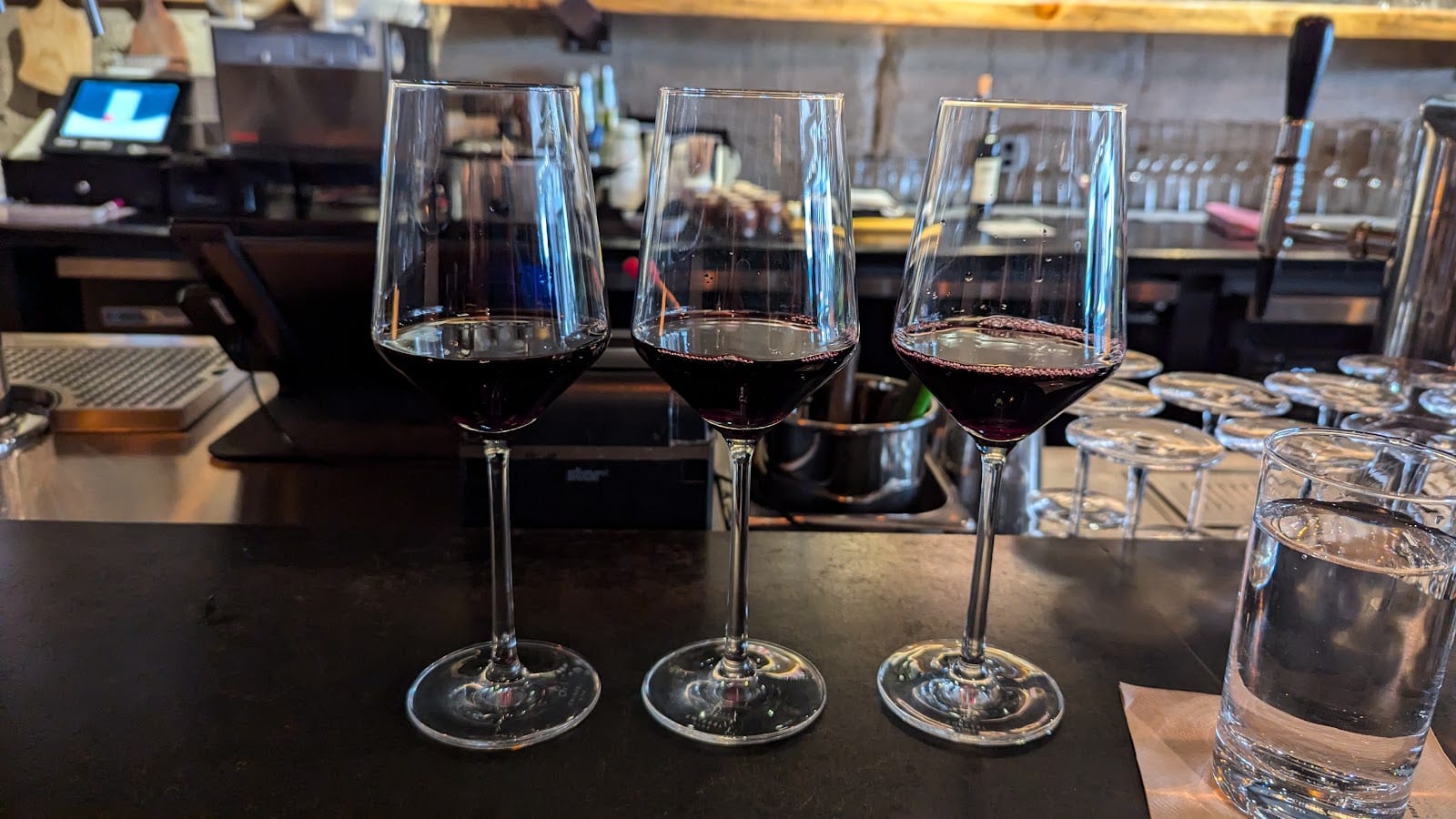 The Hawthorn Bottle Shop and Tasting Room, photo 3