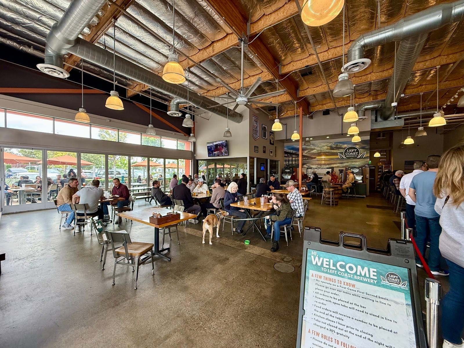 Left Coast Brewing Co. - Tasting Room, Smokehouse & Distillery Irvine, photo 4