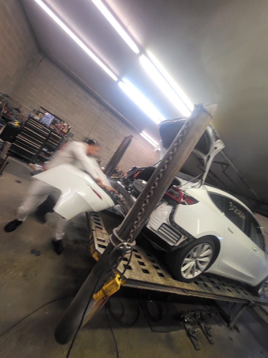 Beebe's Collision Center