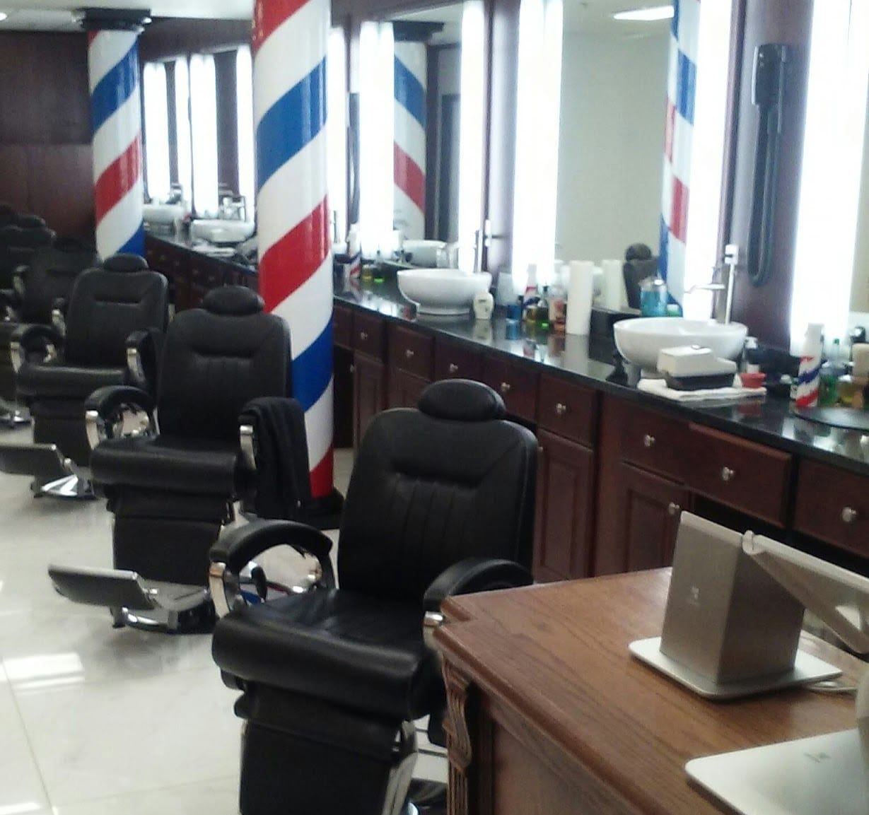 Trolley Square Barbers, photo 3