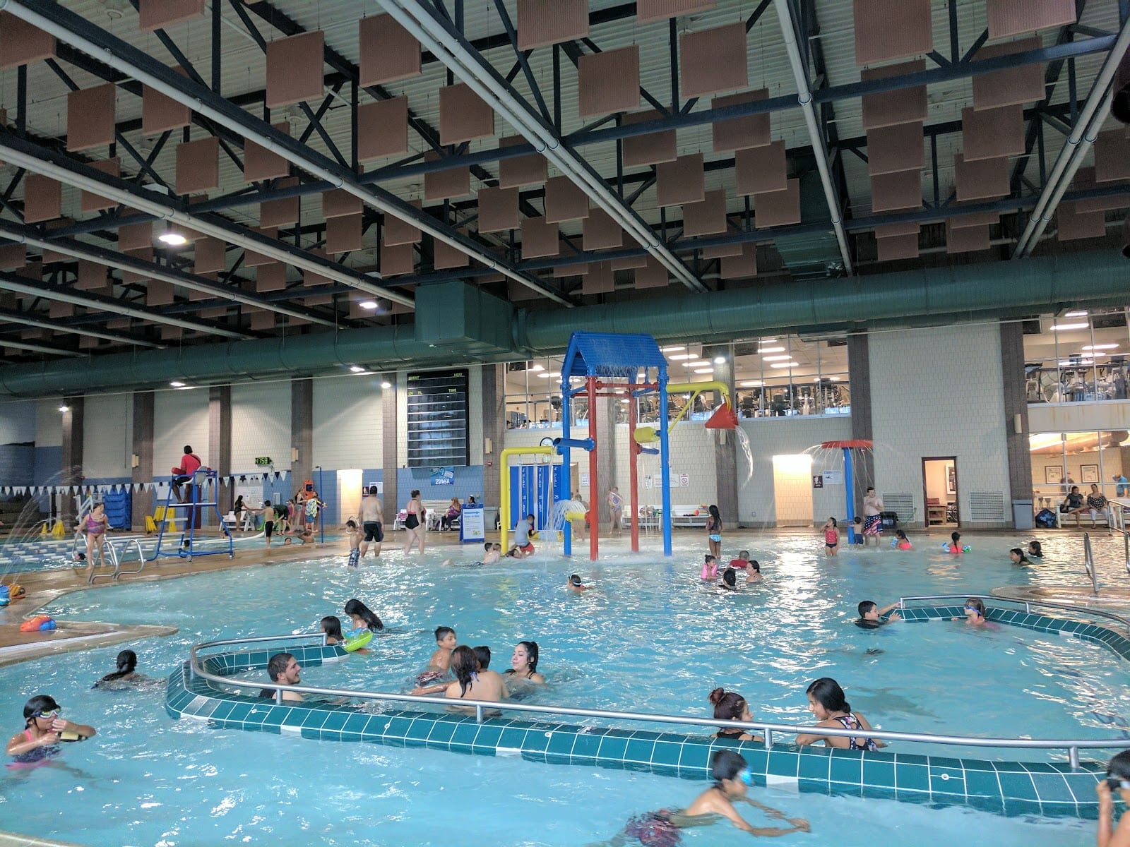 Glendale Center, photo 4