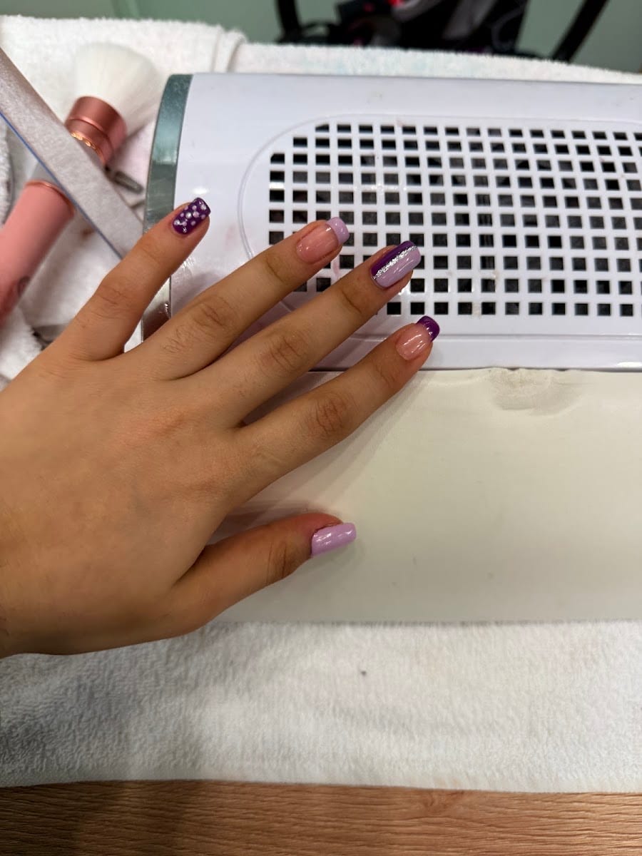 Salon Parisa