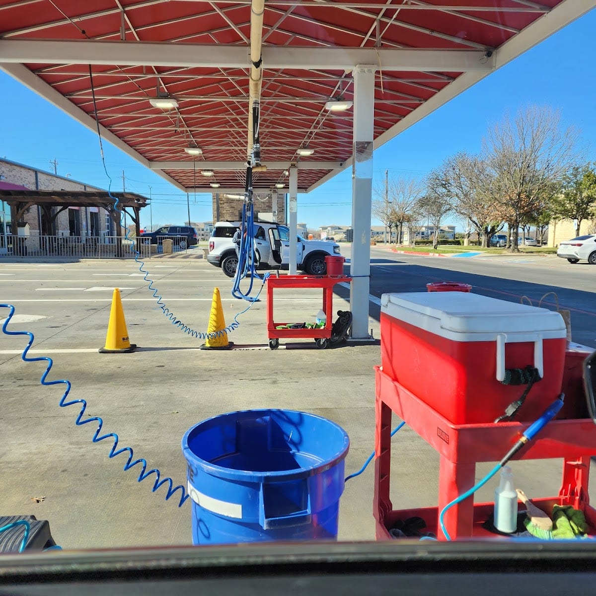 WASHGUYS Car Wash