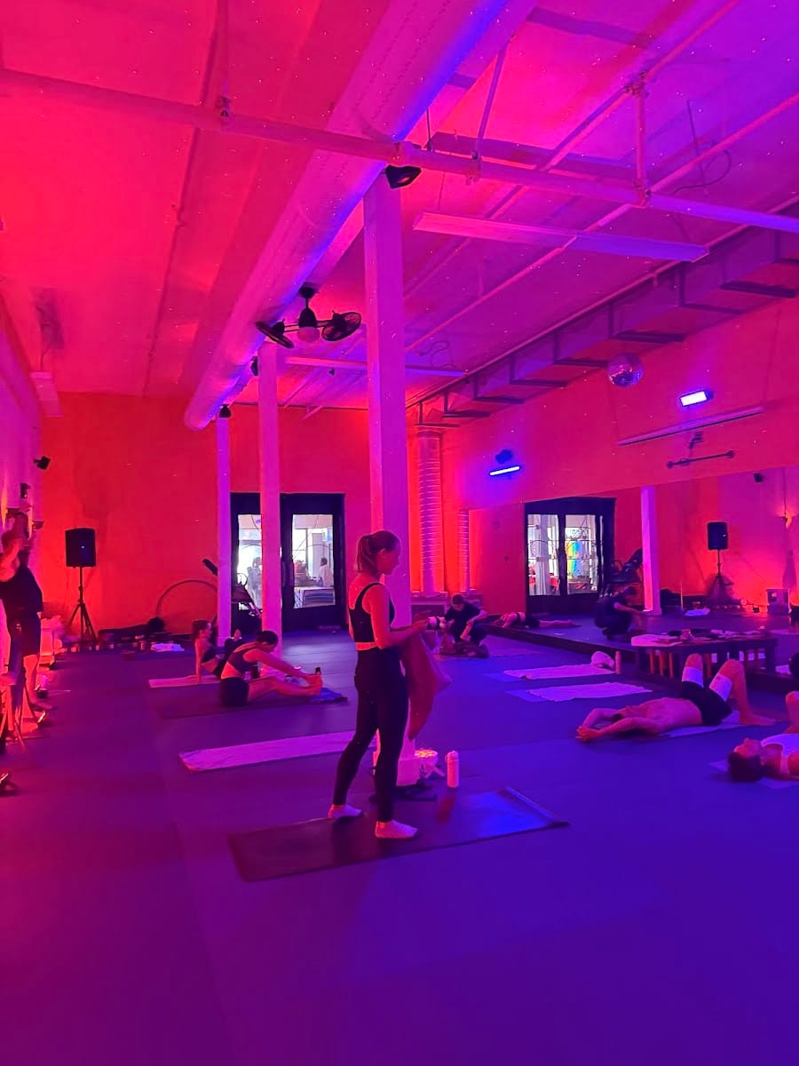 Mission Yoga, photo 3