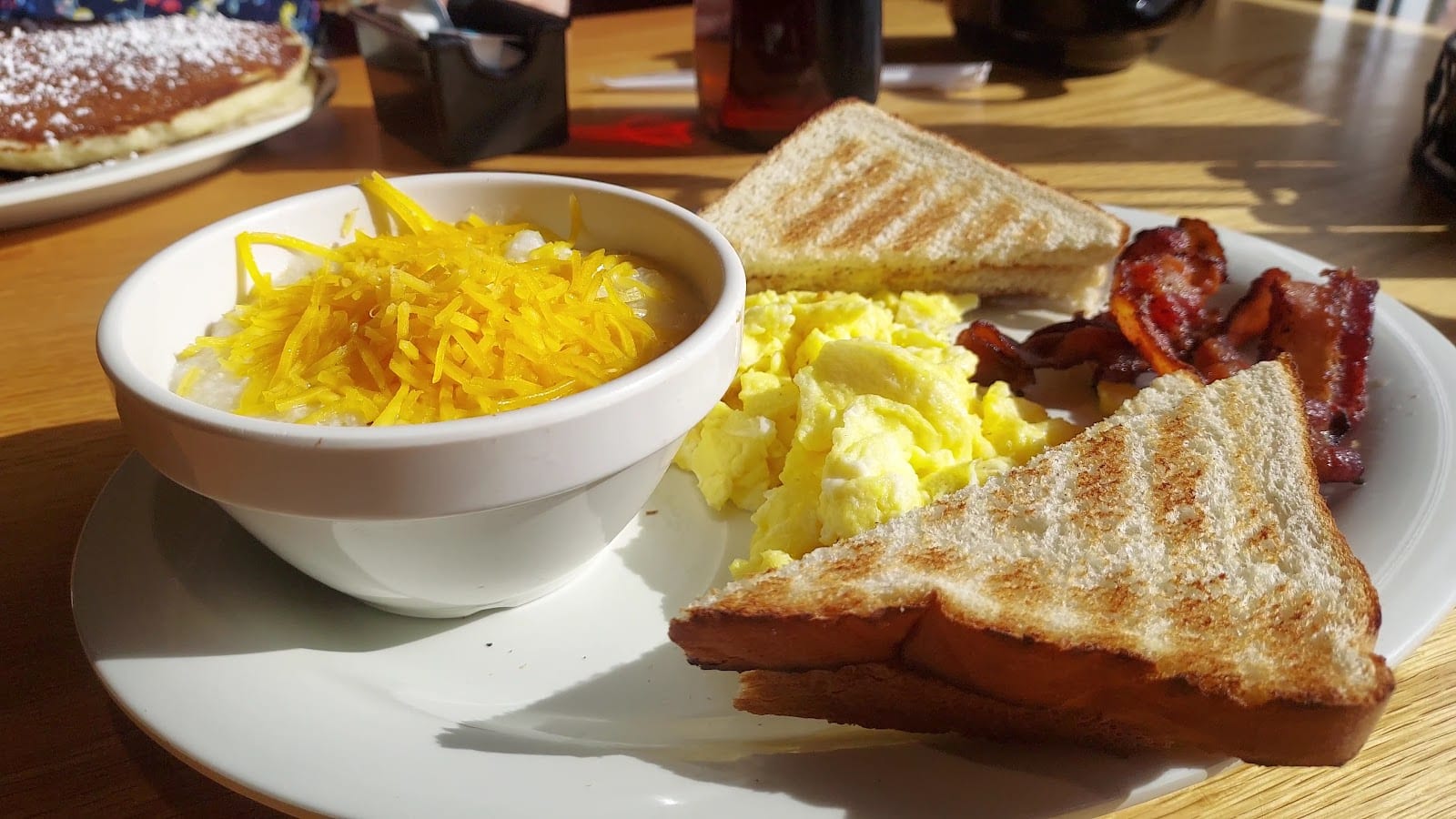 Eggs Up Grill, photo 3