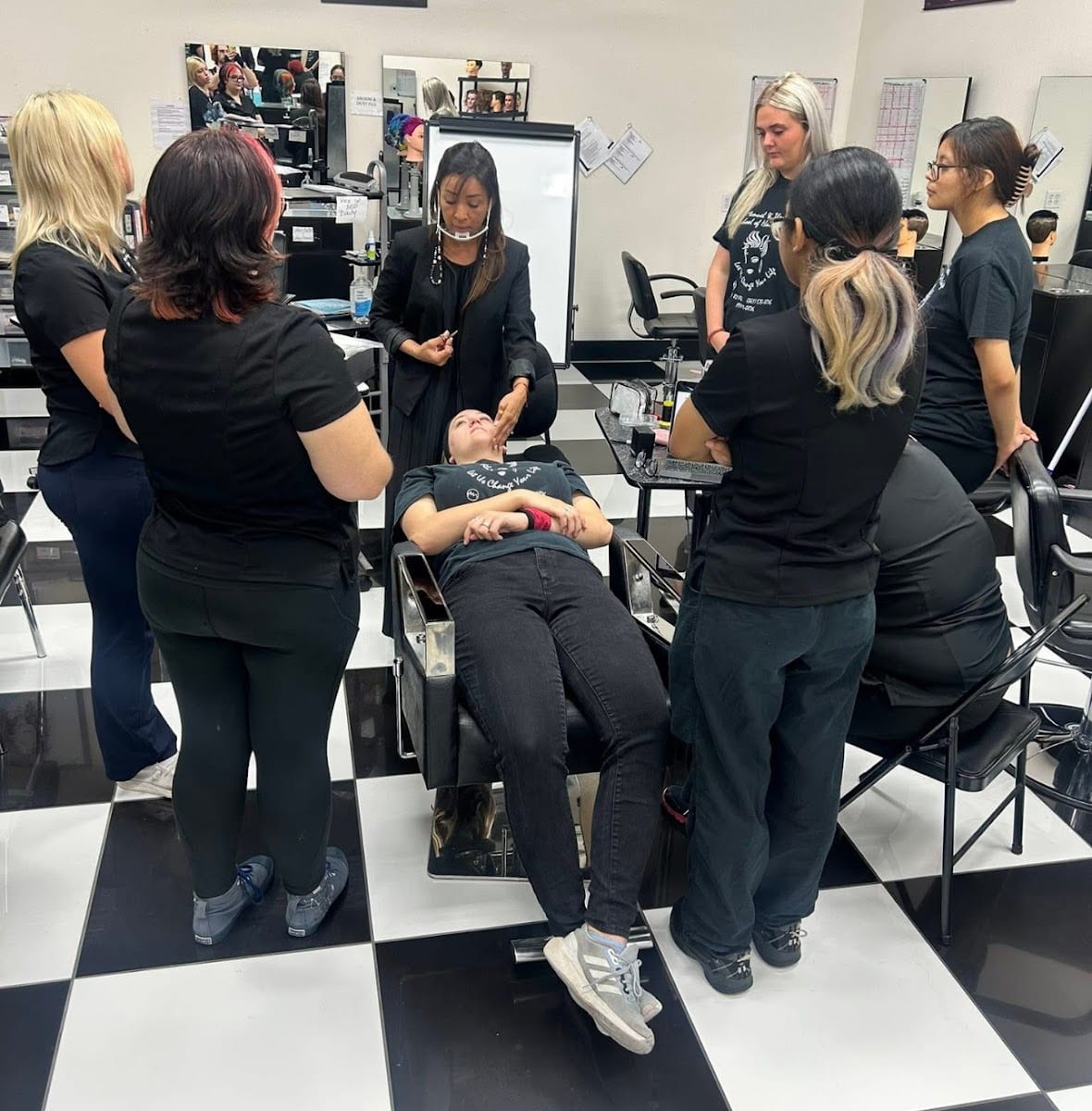 Manuel & Theresa's School Of Hair Design, photo 2